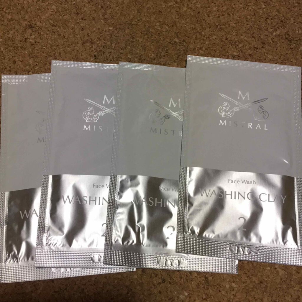 ともこ。2 on LIPS 「MISTRALタフアンドビューティークレイ洗顔料です。メイクを..」(1枚目)