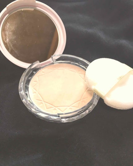 UVクリアフェイスパウダー/CEZANNE/プレストパウダーを使ったクチコミ(1枚目)