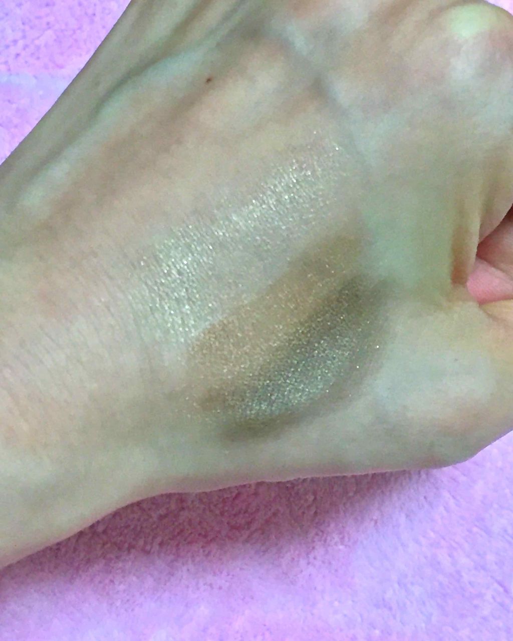 トーンアップアイシャドウ/CEZANNE/アイシャドウパレットを使ったクチコミ(2枚目)