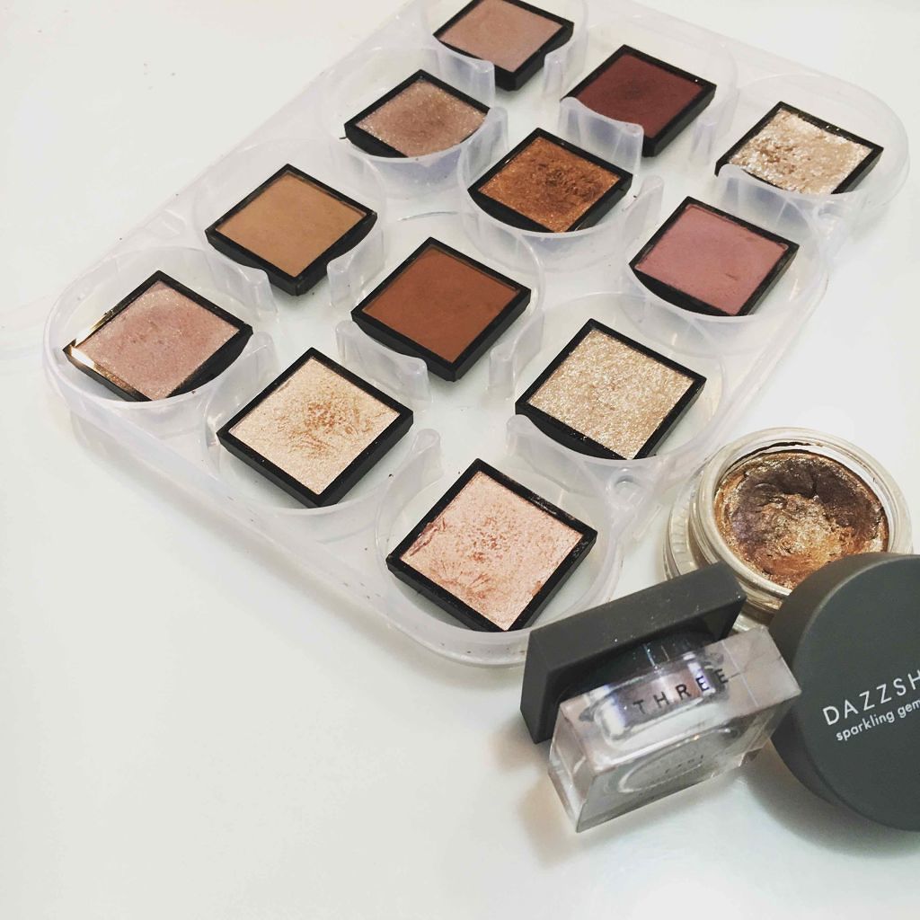 シマリング カラー ヴェール/THREE/単色アイシャドウを使ったクチコミ（1枚目）