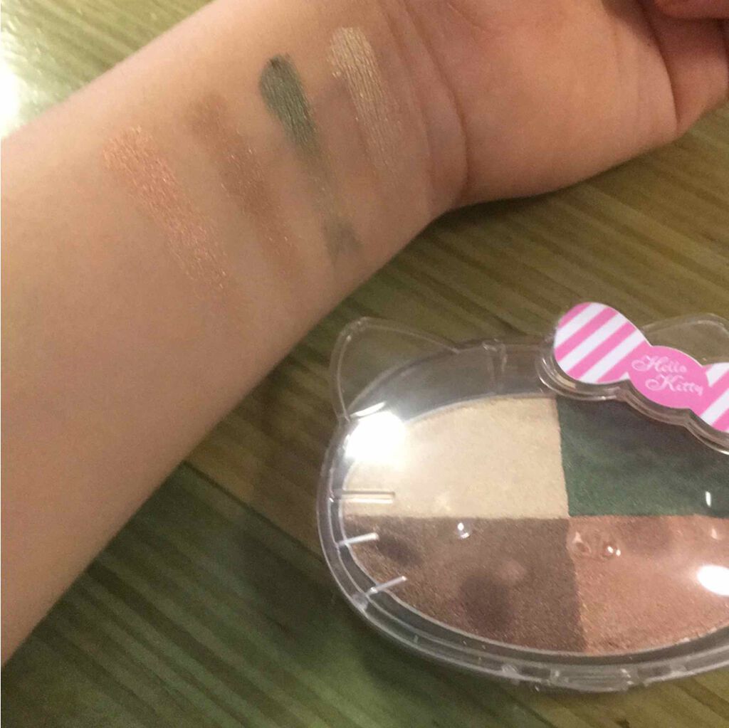 アイシャドウ/ハローキティ/アイシャドウパレットを使ったクチコミ（2枚目）