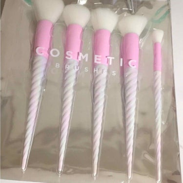 FOREVER 21 cosmetic  brush setのクチコミ「大好きなForeverのブラシ🦄💕

見た目の可愛さにやられ即購入🤤

毛の質感は今までの物と.....」（3枚目）