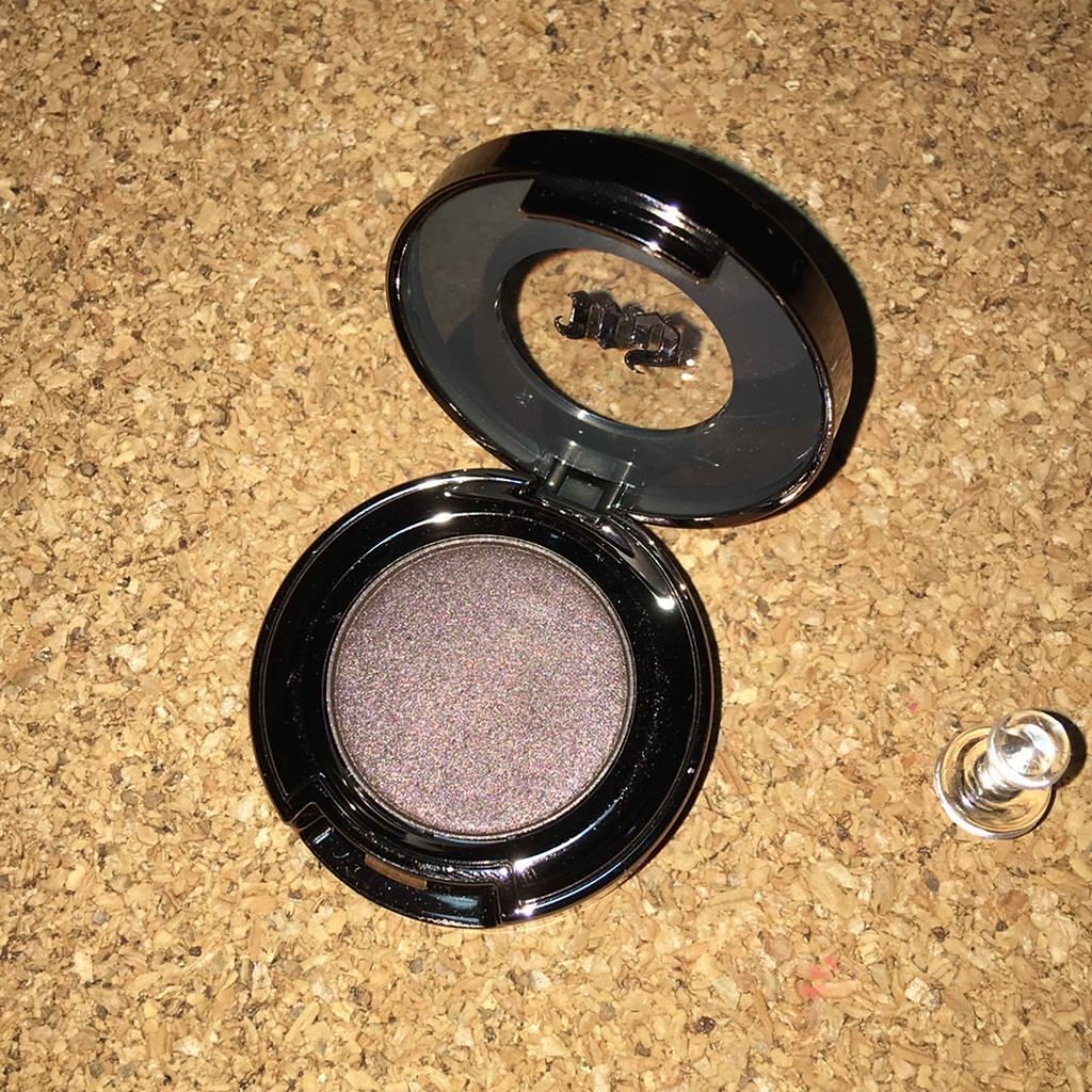 アイシャドウ/アーバンディケイ/単色アイシャドウを使ったクチコミ（1枚目）