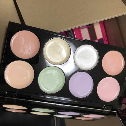 カラーコレクティング ウルトラ ベース コレクター パレット/MAKEUP REVOLUTION/パレットコンシーラーを使ったクチコミ(1枚目)