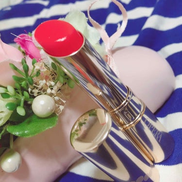 
大人気のオペラリップティント💄💋

前から気になってて最近購入しました！

オレンジのアイシャドーを買ったのでそれに合わせてオレンジのリップが欲しいなと思っていたのでORのカラーです。

塗りたてはオ