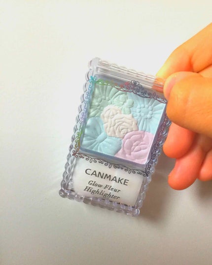 グロウフルールハイライター/キャンメイク/パウダーハイライトを使ったクチコミ(1枚目)