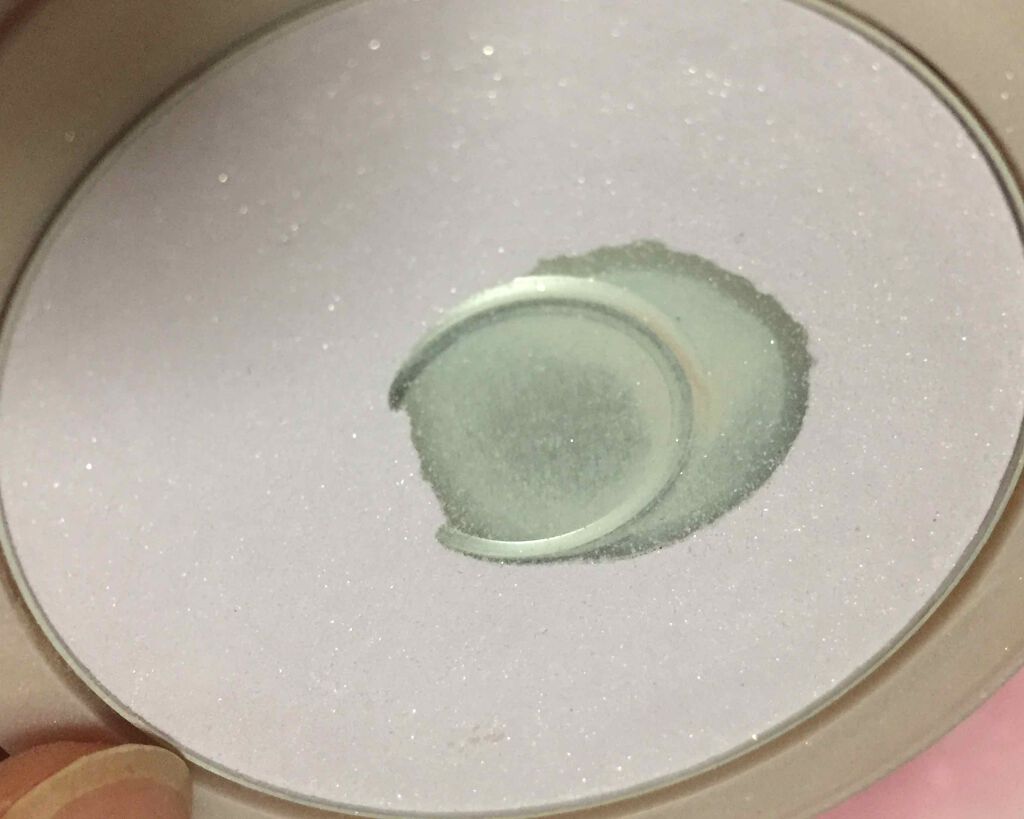 スキンライト プレスト パウダー/REVLON/プレストパウダーを使ったクチコミ（2枚目）