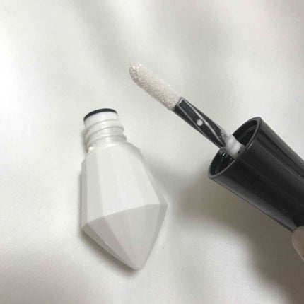 FASIO リキッドアイカラー WPのクチコミ「リキッドアイカラー💗
WT-1 : ホワイト ❄
汗、皮脂に強く 密着してヨレにくいです💗
.....」(2枚目)