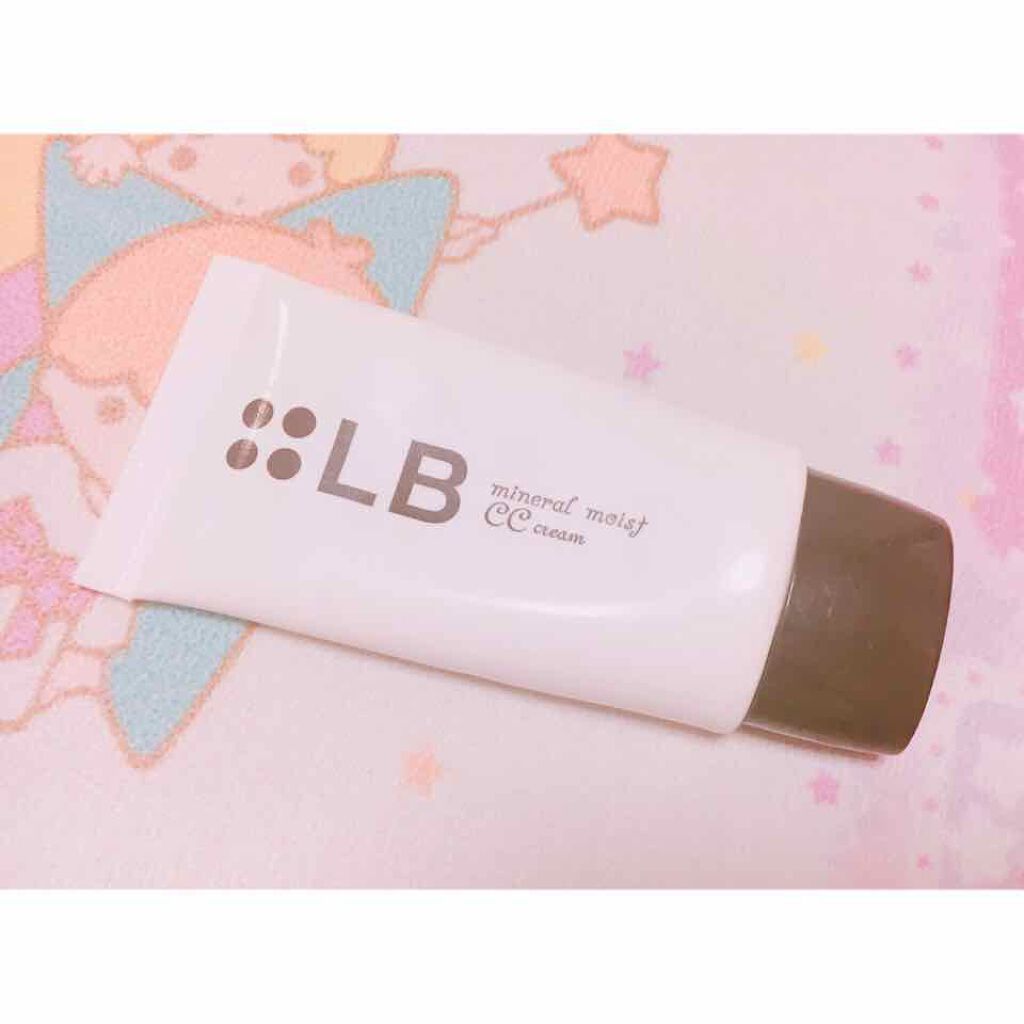 LB ミネラルモイストCCクリームのクチコミ「LB ミネラルモイストCCクリーム

チューブからだすと白いクリームですが
手にとって伸ばすと.....」（1枚目）