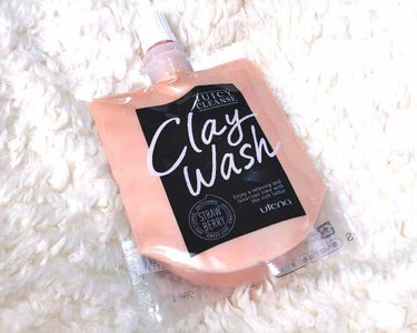 ピンク色のもこもこ泡で洗ってても楽しいし！
ほのかに香るいちごの香りがまた好き〜

洗顔としてもあたしには合ってて
愛用してます〜！