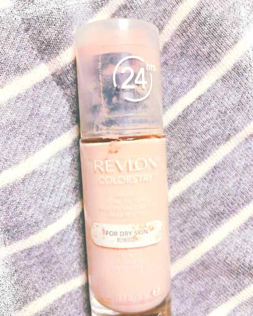 カラーステイ メイクアップ/REVLON/リキッドファンデーションを使ったクチコミ（1枚目）