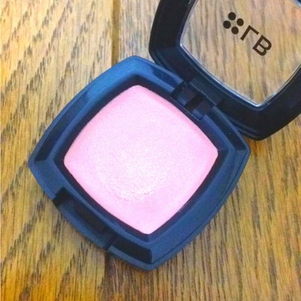 LB グロークリーミーアイズのクチコミ「クリームアイシャドウにはまって結構前に購入した、ピンクベージュピンク❤️
リンメルのクリームア.....」(1枚目)