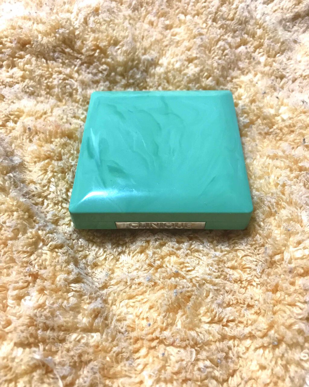 ステイ マット シアー プレスト パウダー/CLINIQUE/プレストパウダーを使ったクチコミ(2枚目)