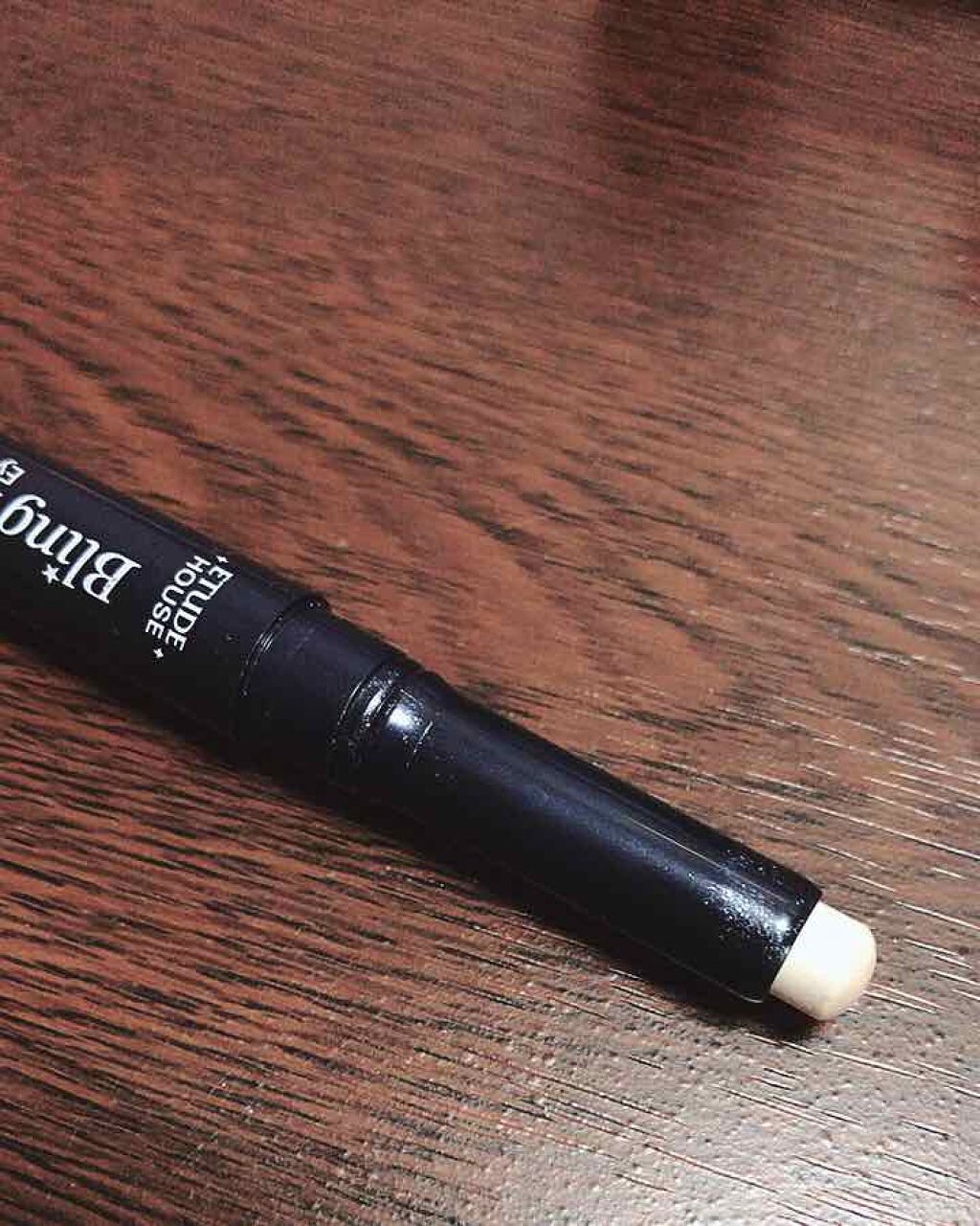 キラキラ アイシャドウ/ETUDE/スティックアイシャドウを使ったクチコミ(2枚目)