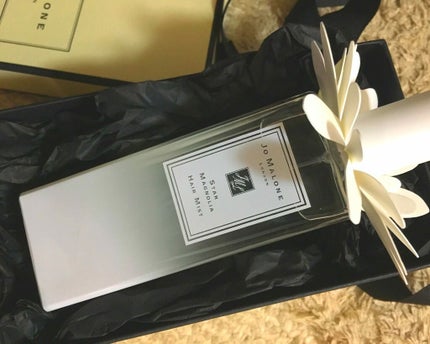 Jo MALONE LONDON スター マグノリア ヘア ミストのクチコミ「香りが良いです!4プッシュ位髪に吹きかけるだけでその日1日幸せな気分になります😌💭✨..」(1枚目)