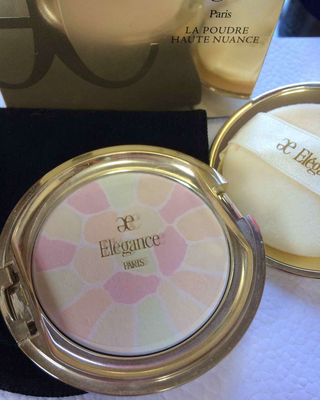 ラ プードル オートニュアンス/Elégance/プレストパウダーを使ったクチコミ（1枚目）