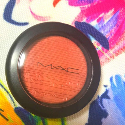 エクストラ ディメンション ブラッシュ ハッシュド トーン/M・A・C/パウダーチークを使ったクチコミ(2枚目)