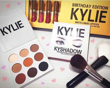 KYSHADOW/Kylie Cosmetics/パウダーアイシャドウを使ったクチコミ（1枚目）