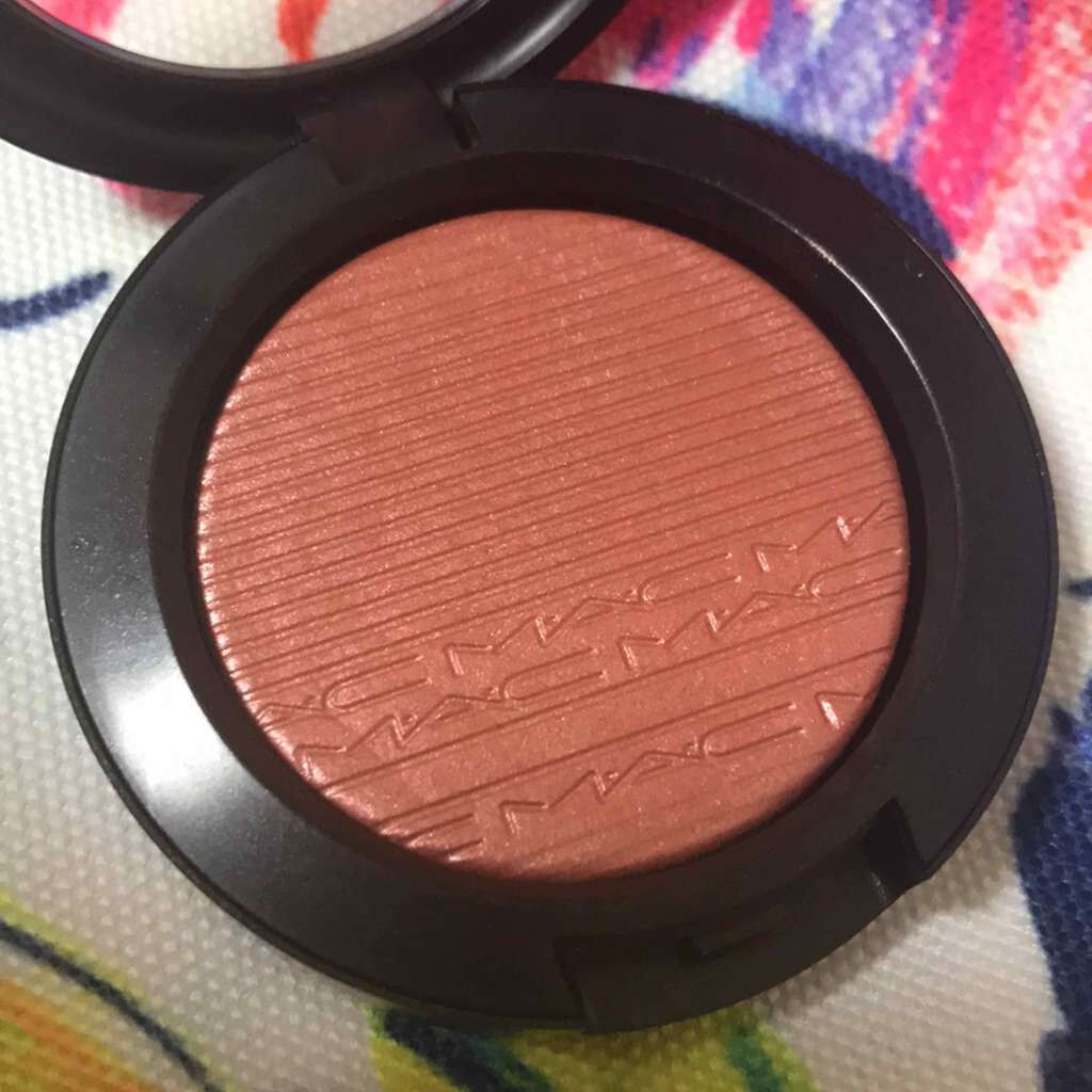 エクストラ ディメンション ブラッシュ/M・A・C/パウダーチークを使ったクチコミ(2枚目)