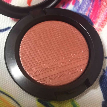 エクストラ ディメンション ブラッシュ ハッシュド トーン/M・A・C/パウダーチークを使ったクチコミ(1枚目)