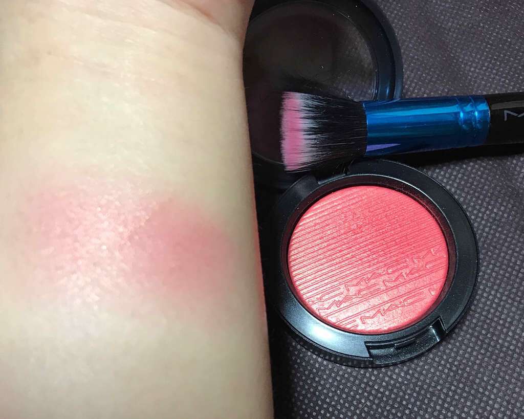 エクストラ ディメンション ブラッシュ/M・A・C/パウダーチークを使ったクチコミ(3枚目)