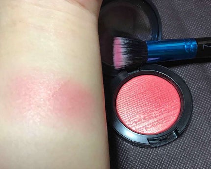 エクストラ ディメンション ブラッシュ/M・A・C/パウダーチークを使ったクチコミ(3枚目)