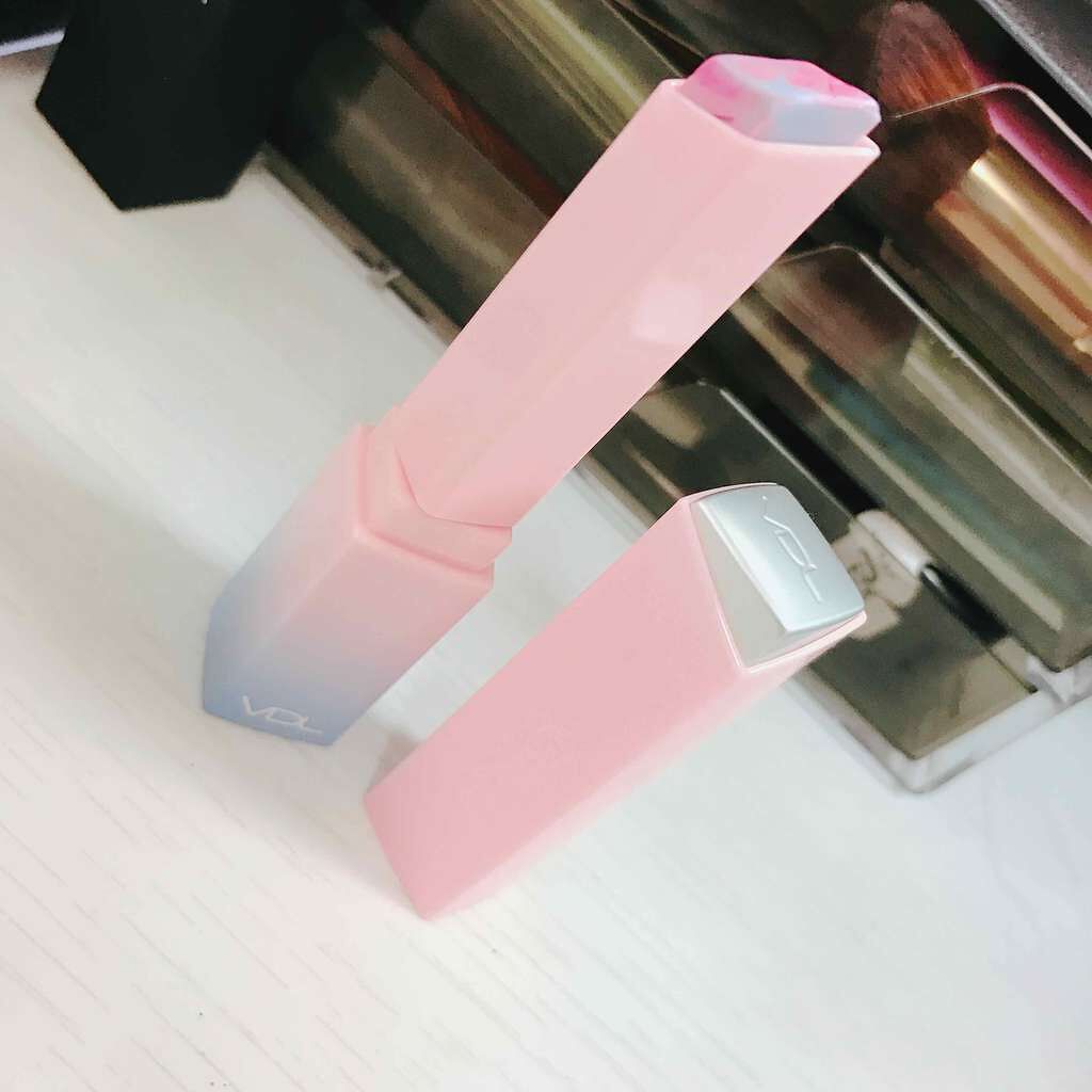 EXPERT COLOR LIP CUBE MARBLE GLOW (エクスパート カラー リップ キューブ マーブル グロウ)/VDL/口紅を使ったクチコミ(1枚目)