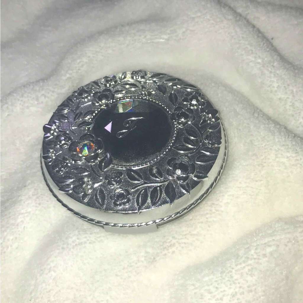 クリスタルルーセント フェイスパウダー/JILL STUART/プレストパウダーを使ったクチコミ（1枚目）