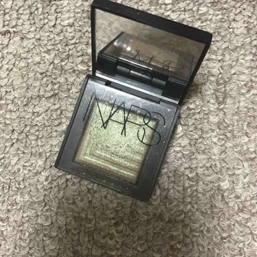 デュアルインテンシティーアイシャドー/NARS/シングルアイシャドウを使ったクチコミ（2枚目）