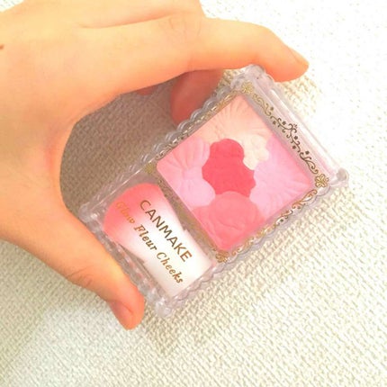 グロウフルールチークス/キャンメイク/パウダーチークを使ったクチコミ(1枚目)