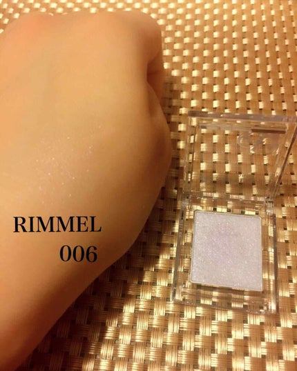 プリズム パウダーアイカラー/リンメル ロンドン/単色アイシャドウを使ったクチコミ(2枚目)