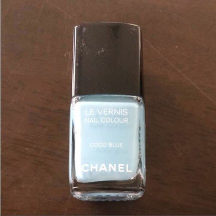 CHANEL ヴェルニ ヴェルヴェットのクチコミ「シャネル ヴェルニ / 551 ココ ブルーです
限定色です
写真を見ると、一見白っぽい色.....」(1枚目)
