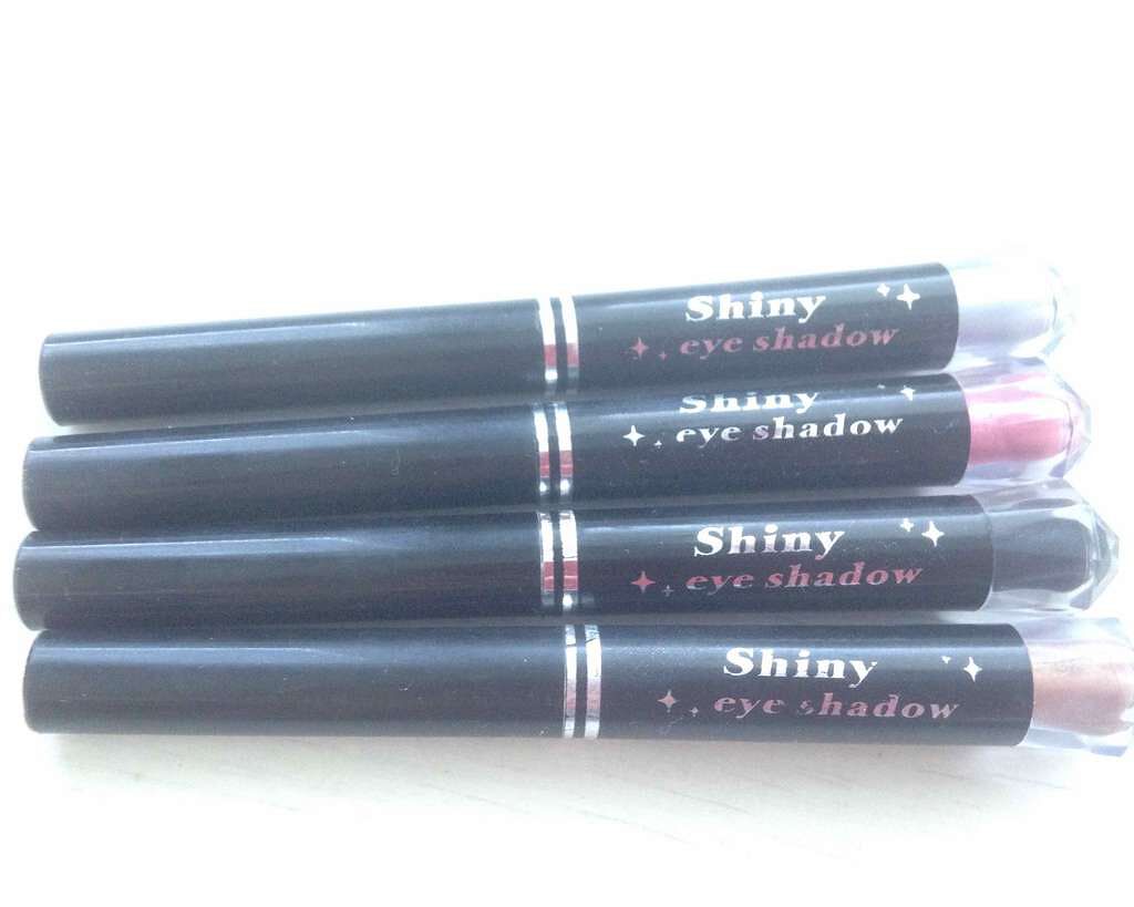 シャイニーアイシャドウ/DAISO/スティックアイシャドウを使ったクチコミ(1枚目)