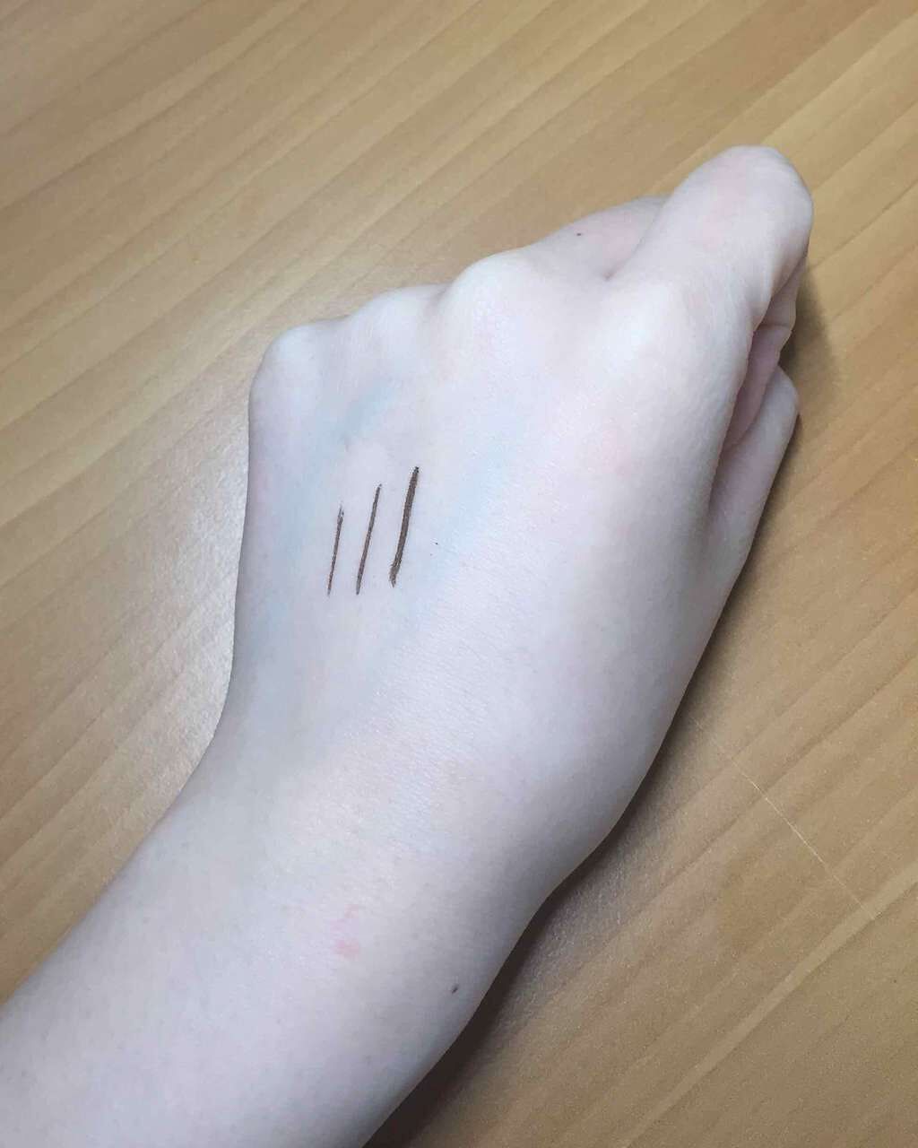 モテライナー リキッド/UZU BY FLOWFUSHI/リキッドアイライナーを使ったクチコミ(2枚目)