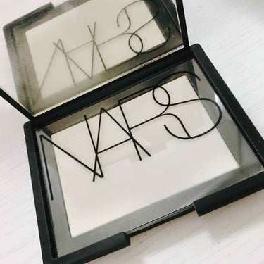 ライトリフレクティングセッティングパウダー　プレスト　N/NARS/プレストパウダーを使ったクチコミ（1枚目）