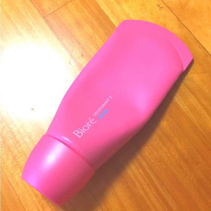 ビオレ 薬用デオドラントZ エッセンス せっけんの香りのクチコミ「もともと汗の量が多くて悩んでて、その上自律神経失調症なので日によって汗の量がひどかったりするの.....」(1枚目)