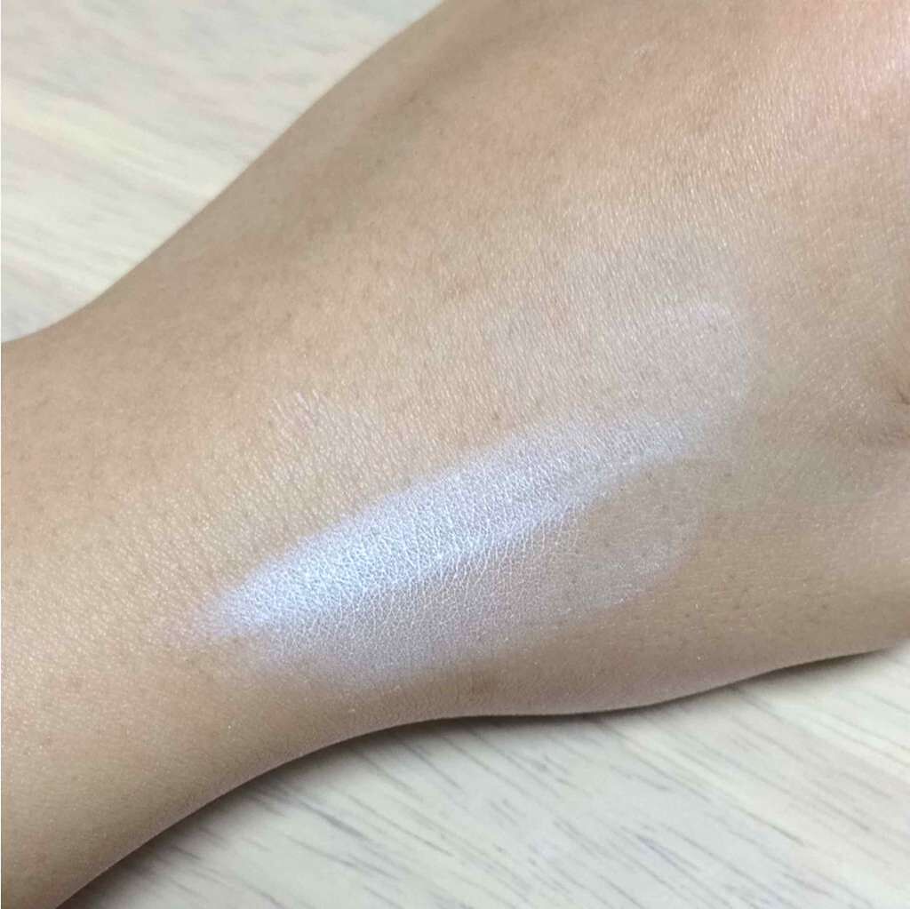 ジョンソン ベビーパウダー/ジョンソンベビー/ボディパウダーを使ったクチコミ(2枚目)