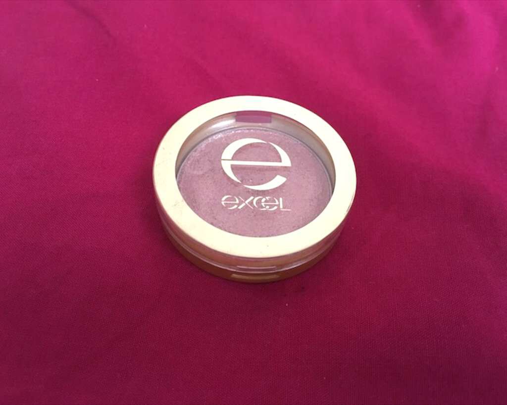 シャイニーシャドウ N/excel/単色アイシャドウを使ったクチコミ（1枚目）