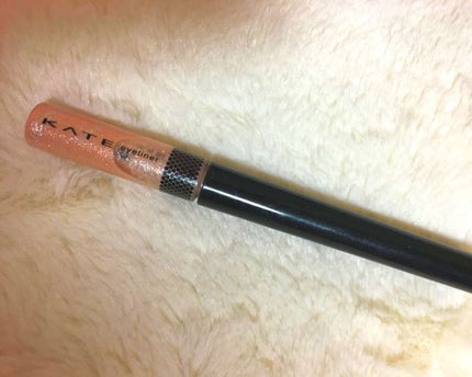 KATE ティアリードロップライナーのクチコミ「ケイト ティアリードロップライナー
こちらの商品は、
涙袋がつくれちゃうコスメです😊
極細.....」(1枚目)