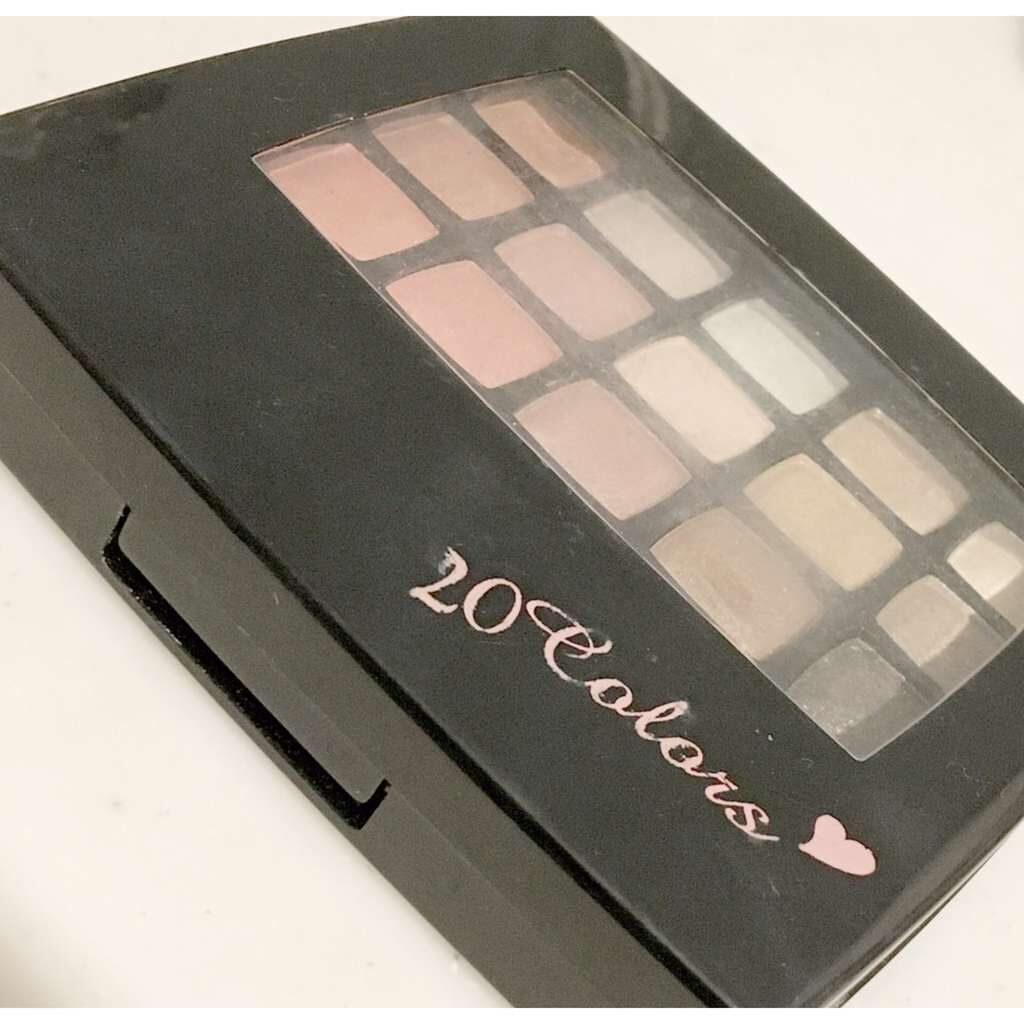 トゥエンティカラーズ/ディアローラ/アイシャドウパレットを使ったクチコミ(1枚目)
