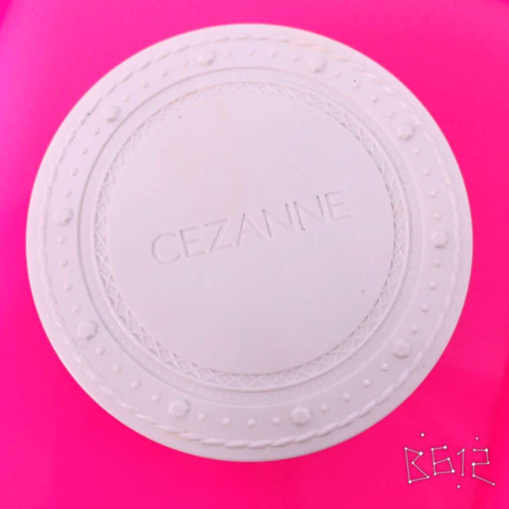 UVクリアフェイスパウダー/CEZANNE/プレストパウダーを使ったクチコミ(1枚目)