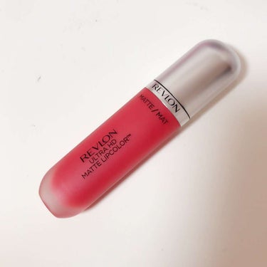 REVLON【レブロン】
ULTRA HD MATTE LIPCOLORの10番
 マットだし発色も良くて甘い匂いがします！
パキッとした赤が好きな人にはオススメです！