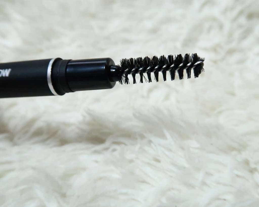 イージードローイングジェルアイブロウ/Witch's Pouch/リキッドアイブロウを使ったクチコミ（2枚目）