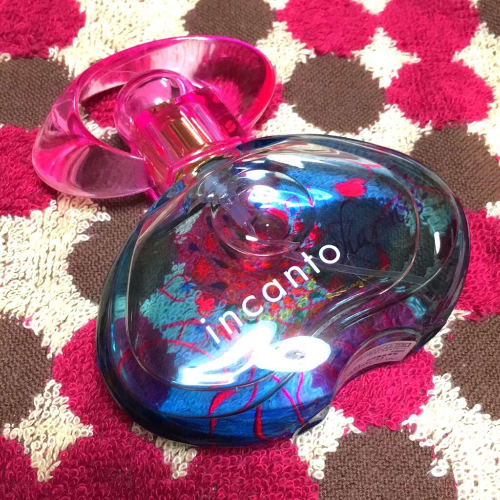 インカント チャーム オーデトワレ スプレー/サルヴァトーレ フェラガモ/香水(レディース)を使ったクチコミ(1枚目)