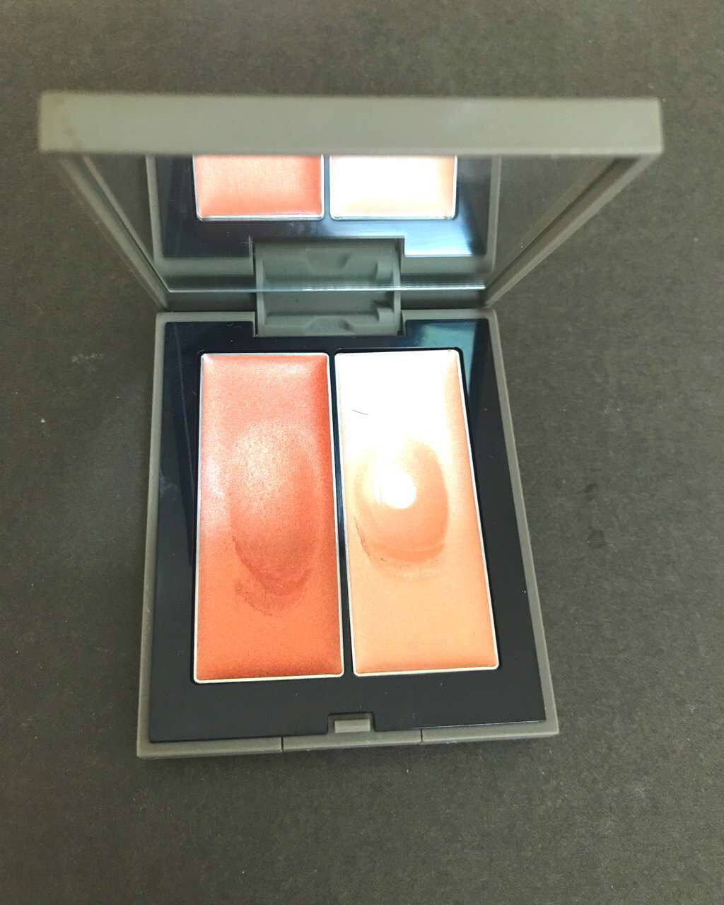 コントラスト デュオ/THREE/プレストパウダーを使ったクチコミ(1枚目)