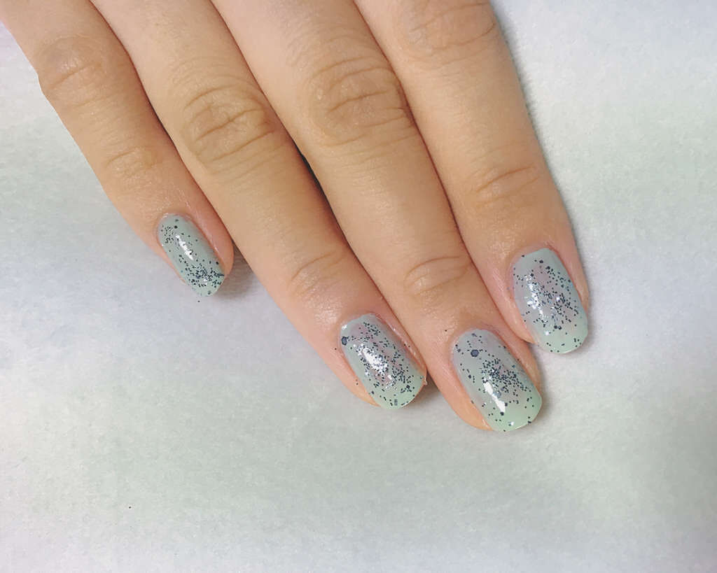 ネイルカラー/ANNA SUI/マニキュアを使ったクチコミ（2枚目）