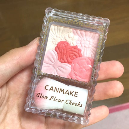 グロウフルールチークス/キャンメイク/パウダーチークを使ったクチコミ(1枚目)