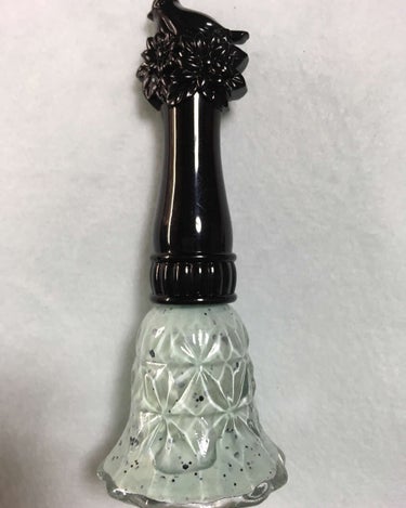 ANNA SUI ネイルカラーのクチコミ「アナ スイ  ネイルカラー  C100 です💅💎✨

私の大好きなミント色😍
一目惚れで即買い.....」（1枚目）