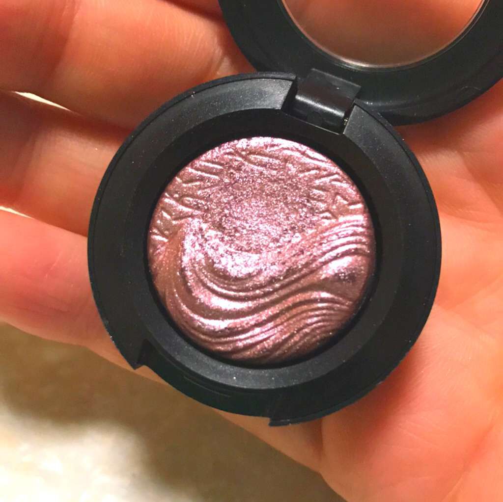 エクストラ ディメンション アイシャドウ/M・A・C/単色アイシャドウを使ったクチコミ(2枚目)