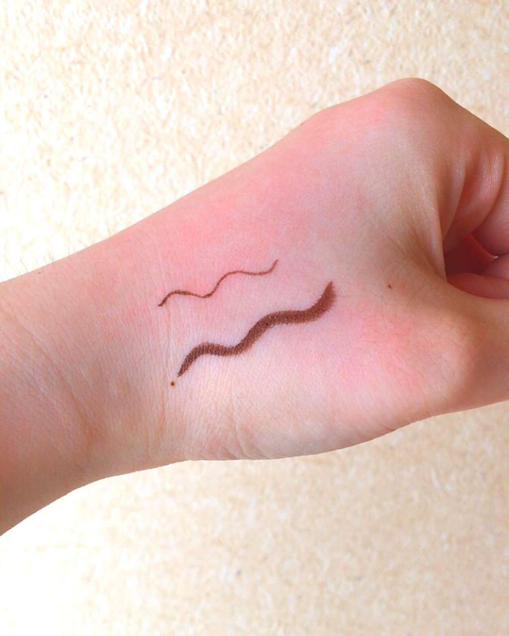 ラスティンファイン/デジャヴュ/ペンシルアイライナーを使ったクチコミ（2枚目）